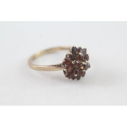 237 - 9ct gold vintage garnet dress ring (3.8g) Size Q 1/2