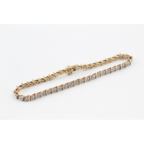 247 - 9ct gold diamond bracelet (6.1g)