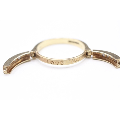 32 - 9ct gold diamond secret message 'I love you' ring (3.4g) Size P