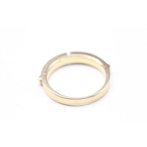 32 - 9ct gold diamond secret message 'I love you' ring (3.4g) Size P