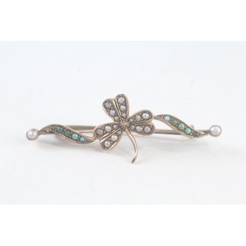 4 - 9ct gold seed pearl and turquoise clover bar brooch (2.2g)