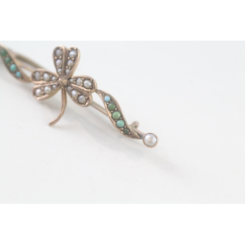 4 - 9ct gold seed pearl and turquoise clover bar brooch (2.2g)