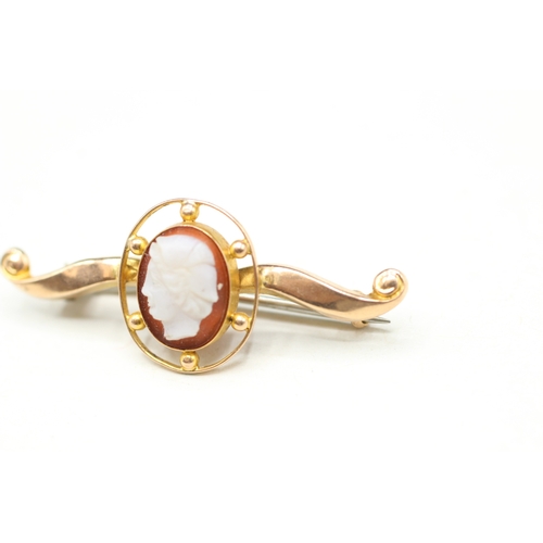 72 - 9ct gold agate cameo portrait bar brooch (1.4g)