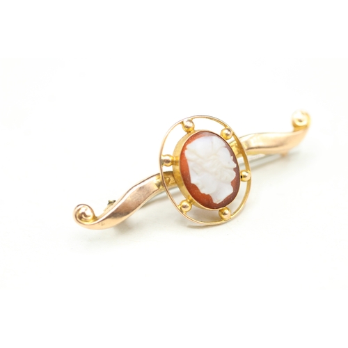 72 - 9ct gold agate cameo portrait bar brooch (1.4g)