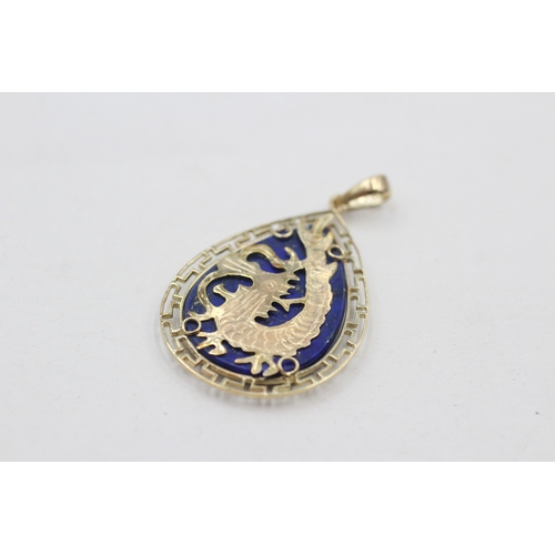 90 - 14ct gold lapis lazuli framed dragon pendant (3.2g)