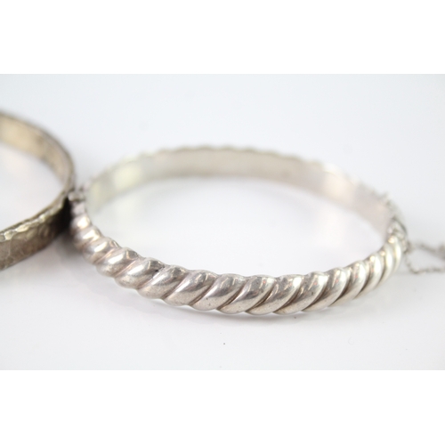 267 - Collection of Sterling Silver Bangles inc. Hammered, Torque, Modernist x 3 89g