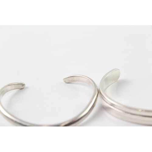 288 - Collection of Sterling Silver Bangles inc. Seven, Modernist, Minimalist x 2 55g