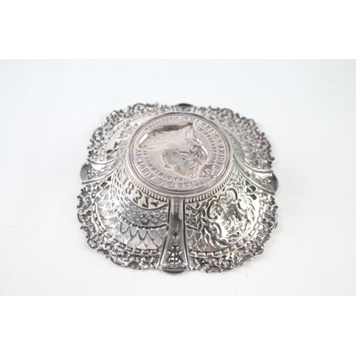 334 - Antique Victorian 1896 Birmingham Sterling Silver Commemorative Dish (59g)