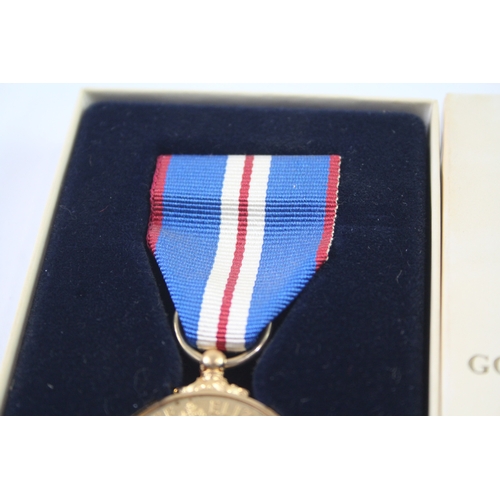 373 - Boxed ERII Queens Golden Jubilee Medal w/ COA