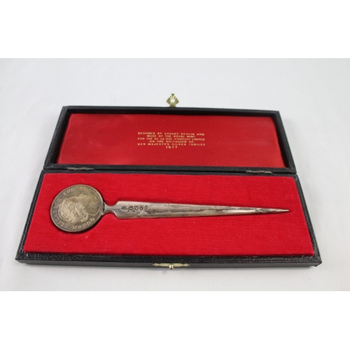 440 - Vintage Hallmarked 1977 London Sterling Silver Letter Opener Silver Jubilee 66g