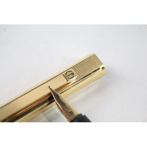 441 - Vintage Alfred DUNHILL Gold Plated Fountain Pen w/ 14ct Gold Nib WRITING