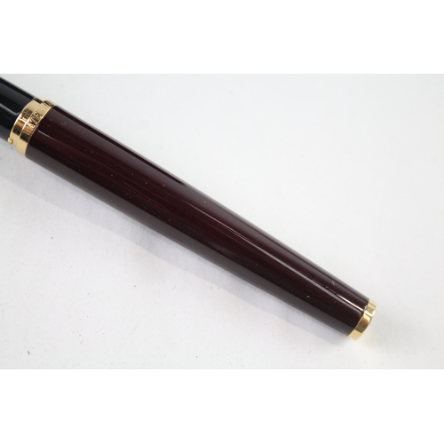 446 - Vintage Waterman 'Etalon Burgundy Lacquer Fountain Pen w/ 18ct Nib WRITING