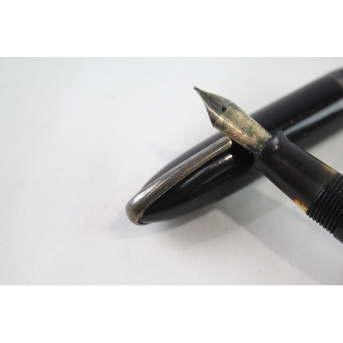 448 - Vintage Sheaffer Balance 500 Black Fountain Pen w Feathertouch Steel Nib WRITING