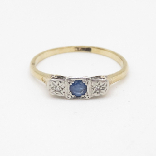 18ct gold diamond and sapphire trilogy ring (1.6g) Size N 1/2