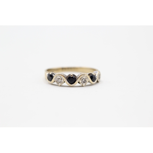 102 - 9ct gold sapphire and diamond ring (1.6g) Size O 1/2