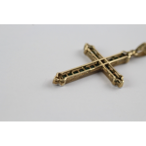 106 - 9ct gold emerald and diamond cross pendant (1.8g)