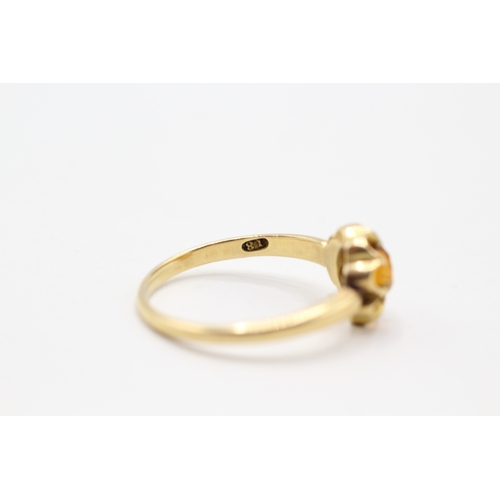 130 - 18ct gold and citrine ring (3.6g) Size Q