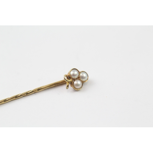 146 - 14ct gold seed pearl clover stick pin (1.2g)