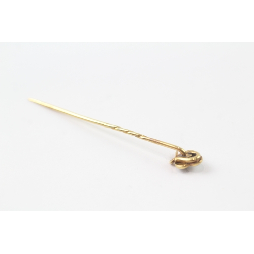 146 - 14ct gold seed pearl clover stick pin (1.2g)