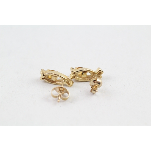 157 - 9ct gold citrine & diamond stud earrings (1.6g)