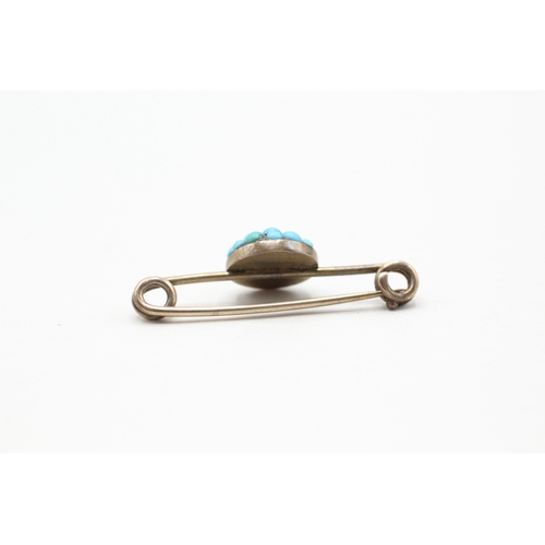 3 - 15ct gold and turquoise brooch (3.4g)