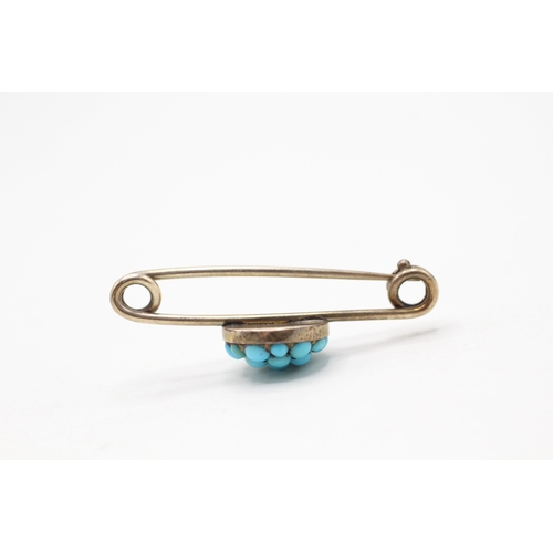 3 - 15ct gold and turquoise brooch (3.4g)