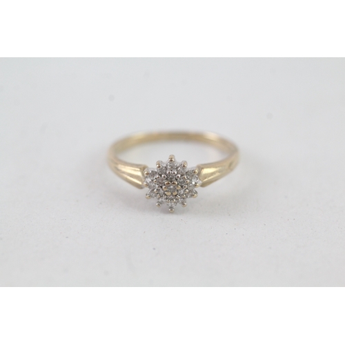 32 - 9ct gold diamond cluster ring (1.9g) Size K