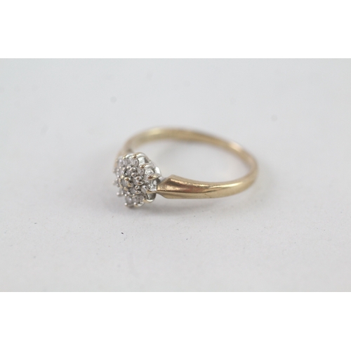 32 - 9ct gold diamond cluster ring (1.9g) Size K