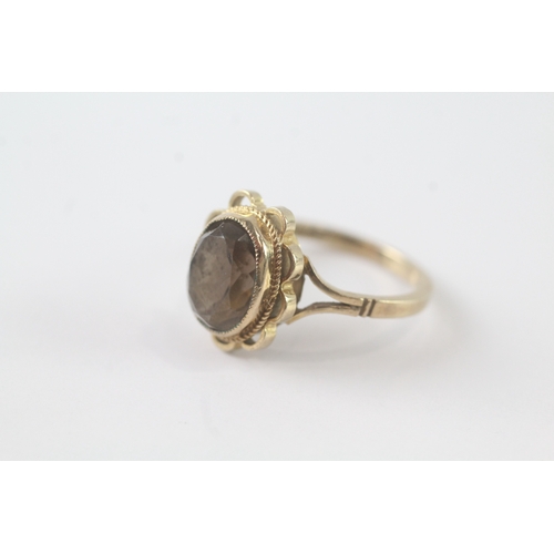 33 - 9ct gold smokey quartz ring (2.9g) Size N