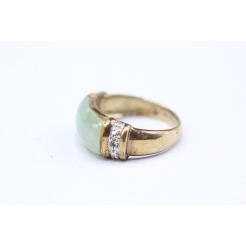 43 - 9ct gold jade and diamond set dress ring (3.1g) Size J