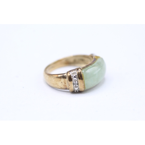 43 - 9ct gold jade and diamond set dress ring (3.1g) Size J