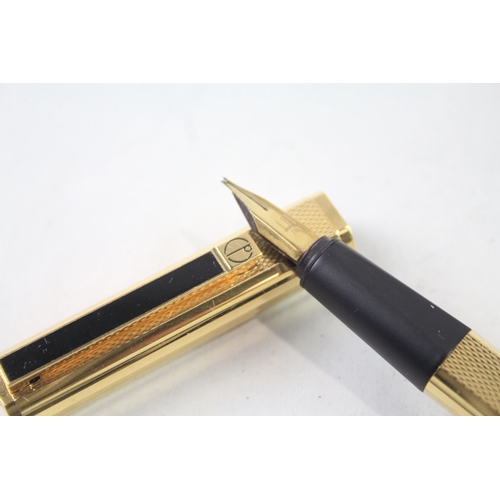 435 - Vintage Alfred DUNHILL Gold Plated Fountain Pen w/ 14ct Gold Nib WRITING Boxed