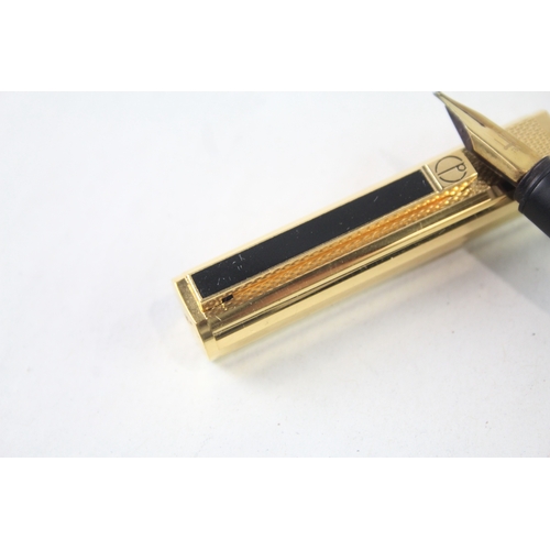 435 - Vintage Alfred DUNHILL Gold Plated Fountain Pen w/ 14ct Gold Nib WRITING Boxed