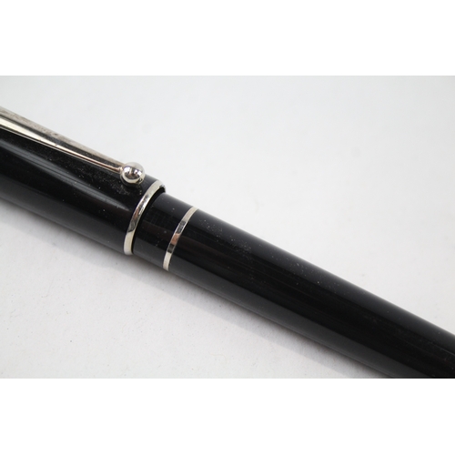 438 - Alfred DUNHILL Black Lacquer Ballpoint Pen / Biro WRITING