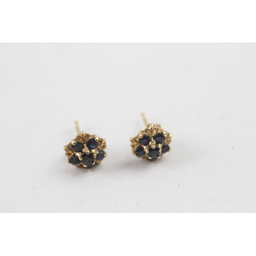 50 - 9ct gold sapphire cluster earrings (1.2g)