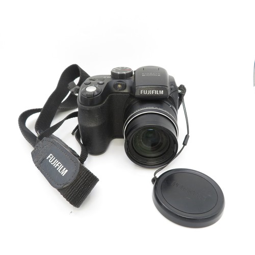 404 - Fujifilm Finepix S1000fd Digital Bridge Camera Working w/ Fujinon Zoom Lens