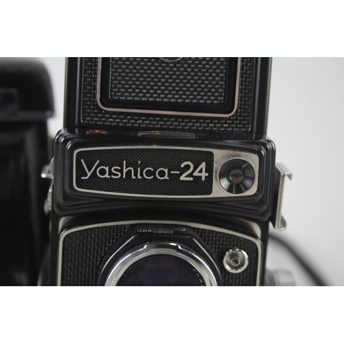 406 - Yashica-24 Twin Lens Film Camera Mechanically Working w/ 80mm F/3.5 Lens & Case