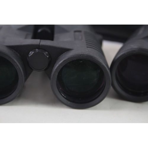 416 - Rubber-Coated Waterproof Binoculars Inc Bushnell w/ Original Case Working x 2