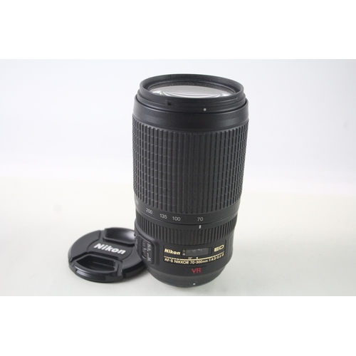 425 - Nikon AFS Nikkor 70-300mm F/4.5-5.6 ED VR Vintage Autofocus Camera Lens Working