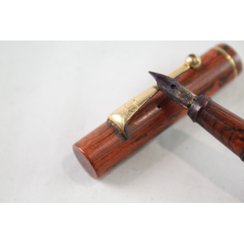 468 - Vintage De La Rue The De La Rue Pen Wood Effect Fountain Pen w/ 14ct Nib WRITING