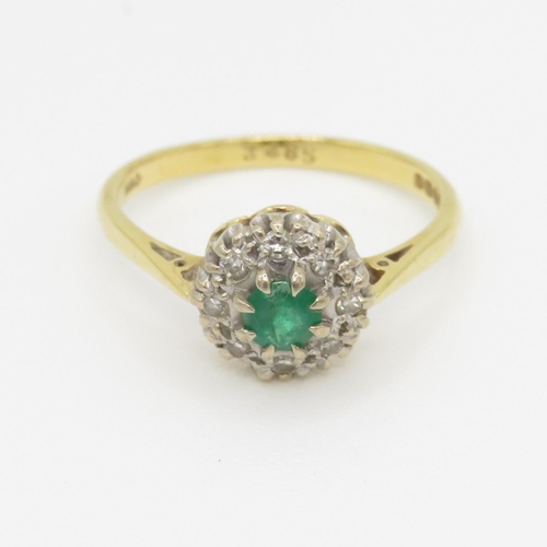 38 - 18ct gold emerald and diamond ring (2.8g) Size M