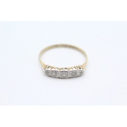 102 - 18ct gold diamond set five stone eternity ring (1.5g) Size Q