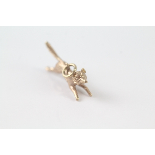 105 - 9ct gold fox charm (2.3g)