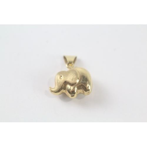 107 - 9ct gold elephant charm (0.7g)