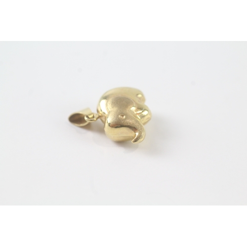 107 - 9ct gold elephant charm (0.7g)