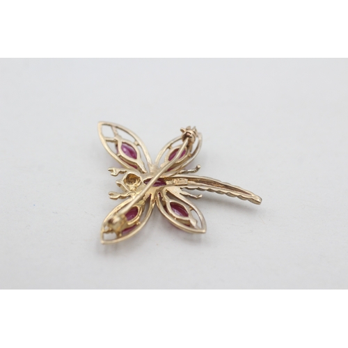 14 - 9ct gold ruby and diamond accented dragonfly brooch (2.3g)