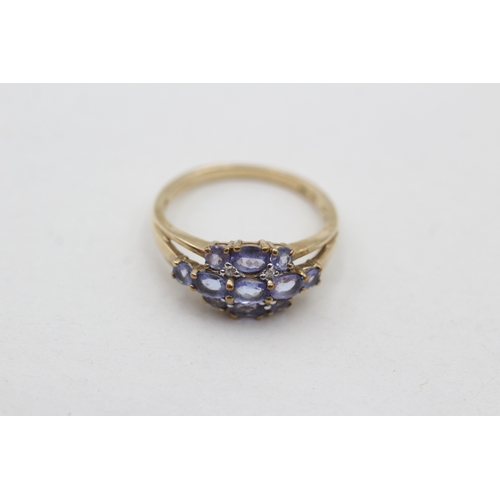 24 - 9ct gold diamond and tanzanite set cluster dress ring (2.6g) Size O 1/2