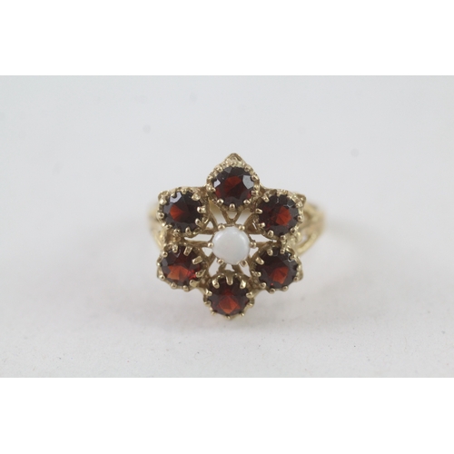 37 - 9ct gold garnet & opal cocktail ring (4.3g) Size O