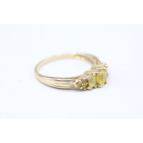 54 - 9ct gold yellow gemstone set ring (3.1g) Size P