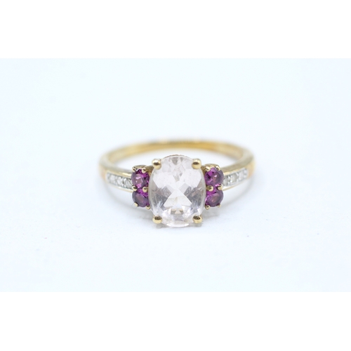 55 - 9ct gold morganite, diamond and garnet set ring (2.6g) Size Q